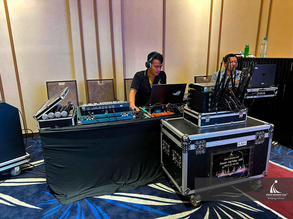 Chúng tôi luôn cam kết hoàn thiện lắp đặt và Soundcheck kỹ lưỡng trước khi sự kiện bắt đầu ít nhất 2 tiếng