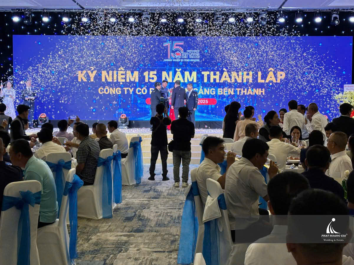 Màn hình LED duy trì độ tươi sáng ngay cả trong không gian đầy đủ ánh sáng