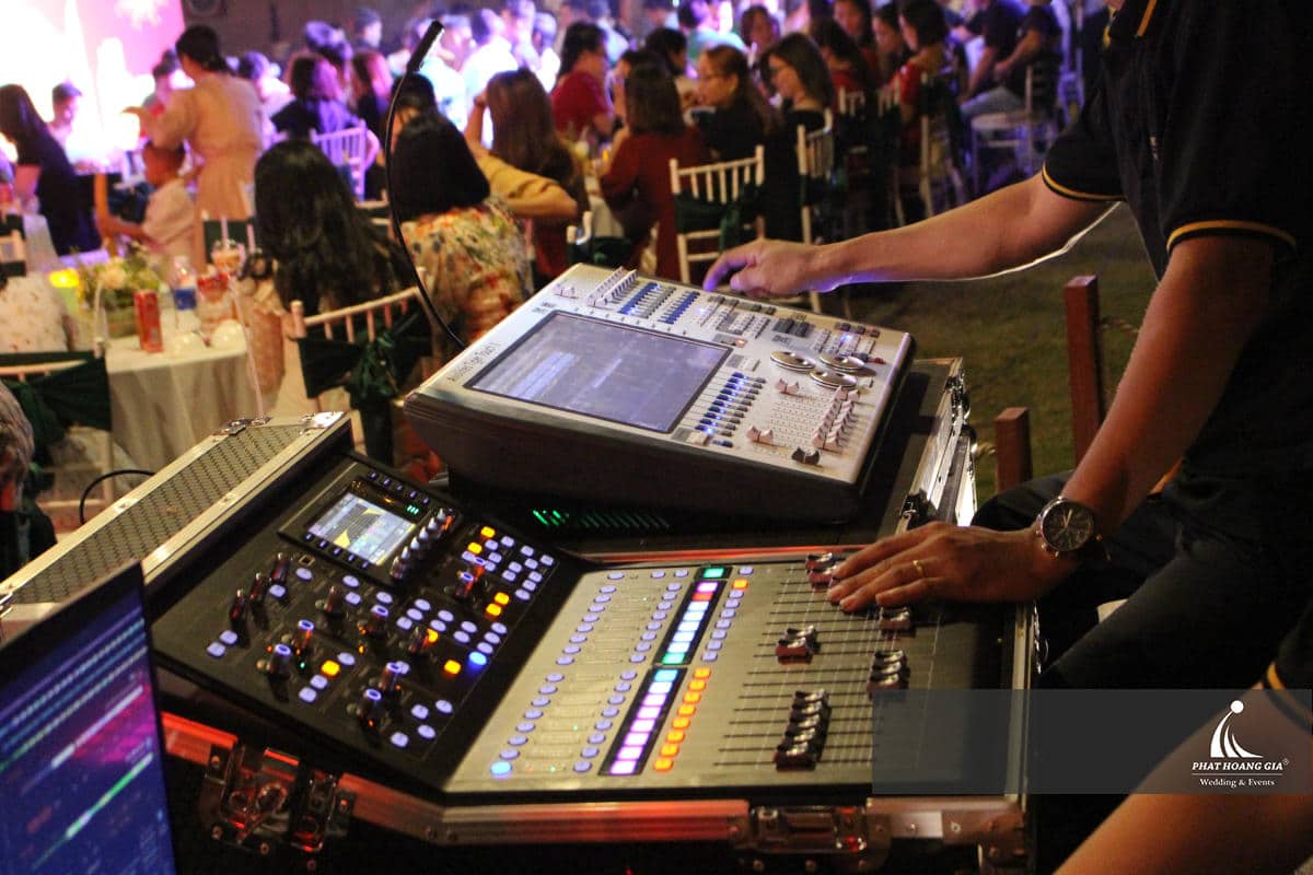 cho thuê âm thanh ánh sáng