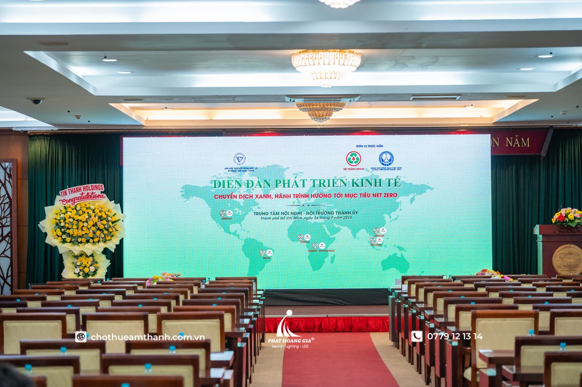 Những hạng mục cần kiểm tra khi thuê âm thanh và màn hình LED trước giờ chạy chương trình 4 Hệ thống âm thanh và màn hình LED được kết hợp đồng bộ trong sự kiện hội nghị doanh nghiệp