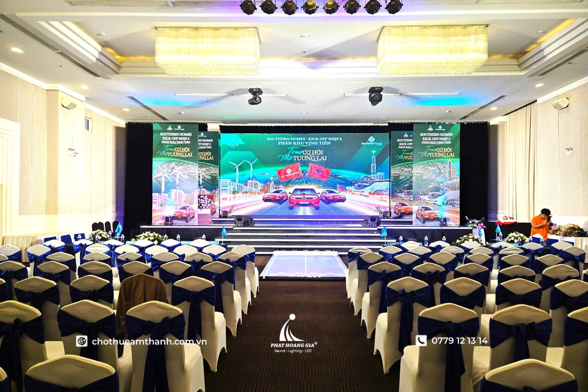 Những hạng mục cần kiểm tra khi thuê âm thanh và màn hình LED trước giờ chạy chương trình 6 Không gian hội nghị doanh nghiệp với màn hình LED và hệ thống âm thanh chuyên nghiệp