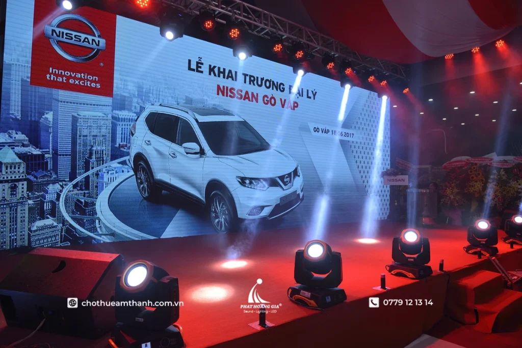 Màn hình LED kết hợp hệ thống âm thanh trong lễ khai trương doanh nghiệp