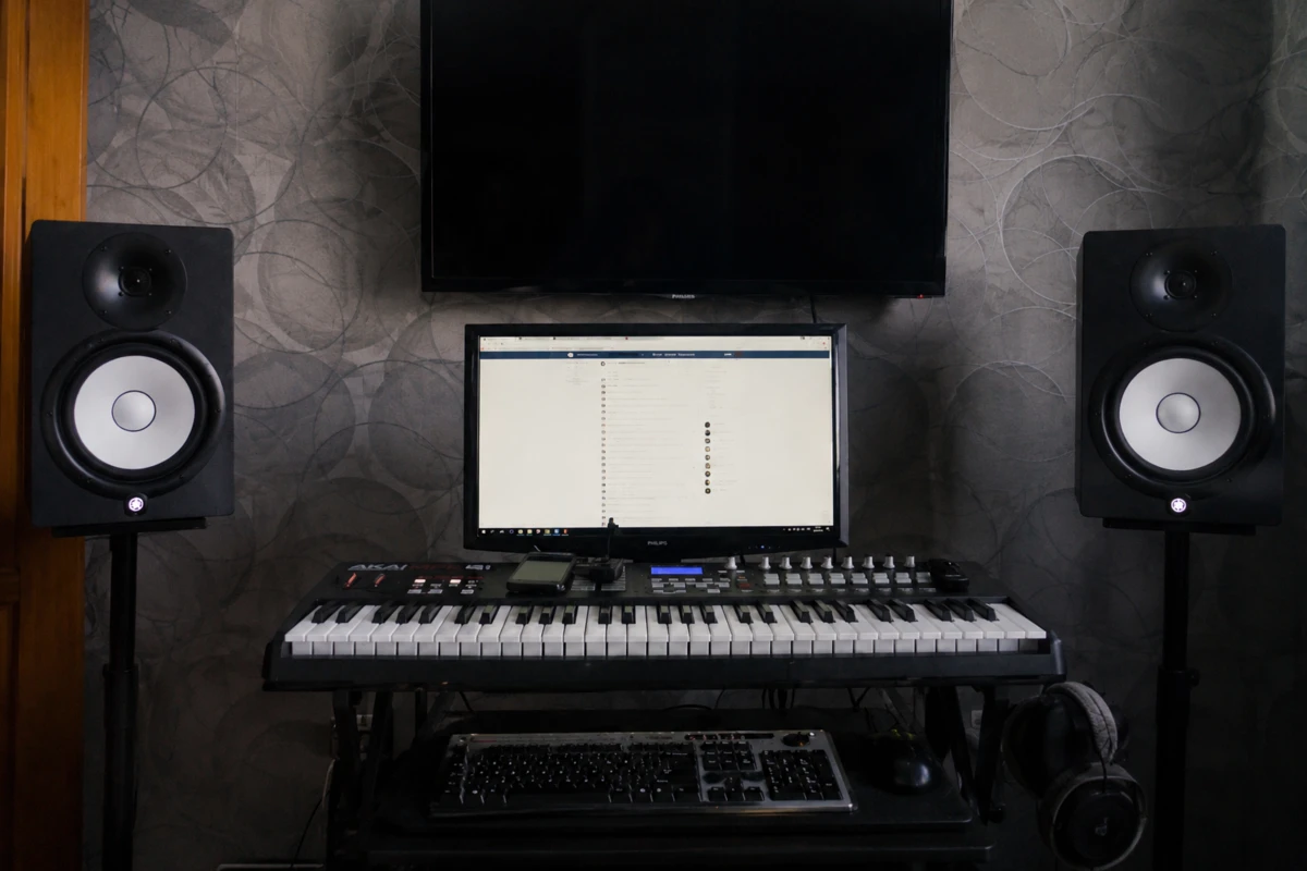 Loa Kiểm Âm Yamaha HS8 Chính Hãng Cho Studio Chuyên Nghiệp 11 Vị trí lắp đặt chuẩn của cặp loa kiểm âm yamaha hs8 chuyên dụng